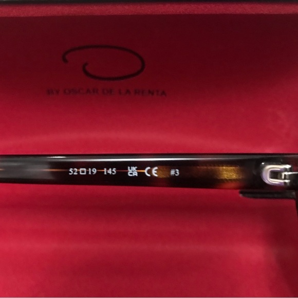 Oscar de la Renta 52mm Square Sunglasses - Picture 9 of 10